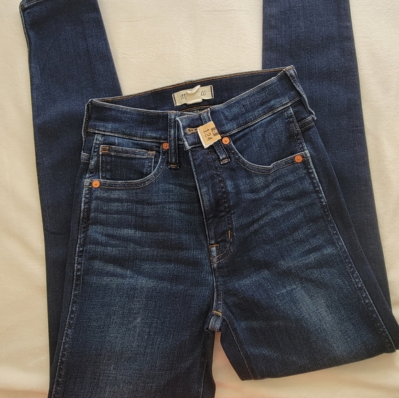 Like NEW Madewell 10" high-rise skinny jeans, 24 - Picture 3 of 11